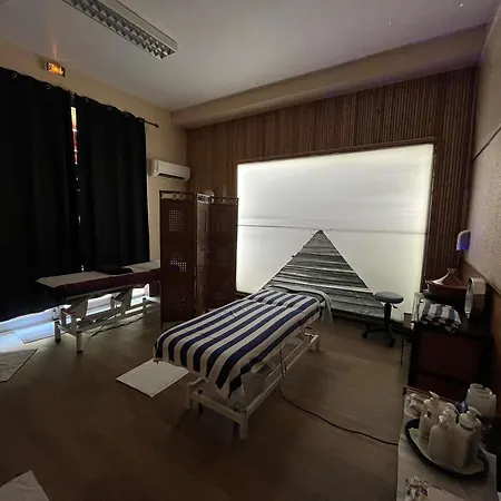 Ibis Sete Les Bains Bien-etre Et فندق