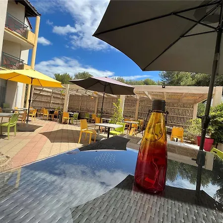 Ibis Sete Les Bains Bien-etre Et بالاروك ليه بان