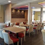 Ibis Sete Les Bains Bien-etre Et 3*