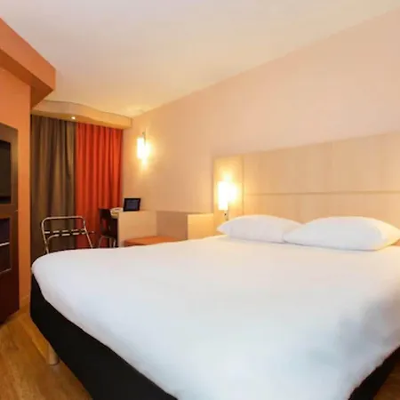 호텔 Ibis Sete Les Bains Bien-etre Et 3*