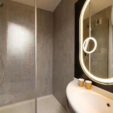 Ibis Sete Les Bains Bien-etre Et 3* בלרוק-לה-באינס