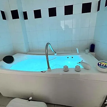 Ibis Sete Les Bains Bien-etre Et