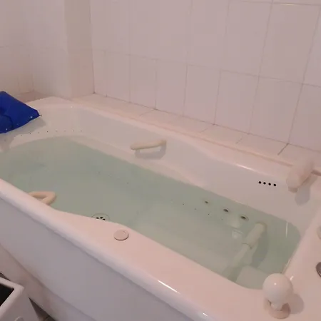 Ibis Sete Les Bains Bien-etre Et Balaruc-les-Bains